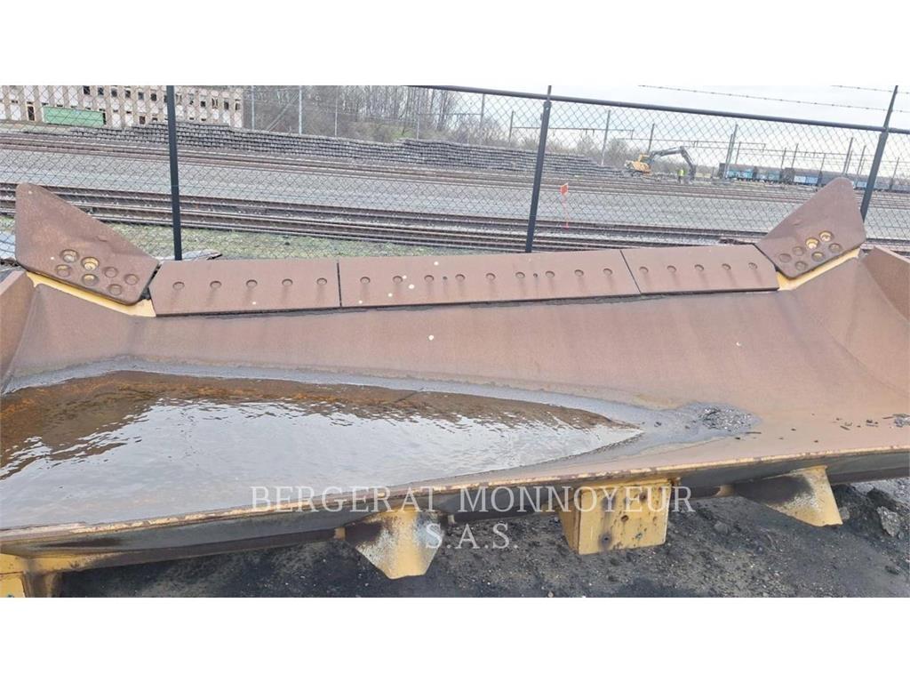 CAT D8T Μπουλντόζες με ερπύστριες