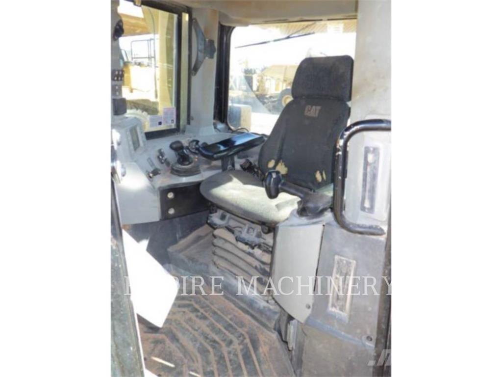 CAT D8T Μπουλντόζες με ερπύστριες