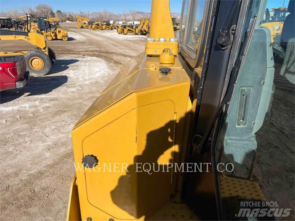 CAT D8T Μπουλντόζες με ερπύστριες