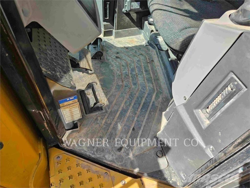 CAT D8T Μπουλντόζες με ερπύστριες