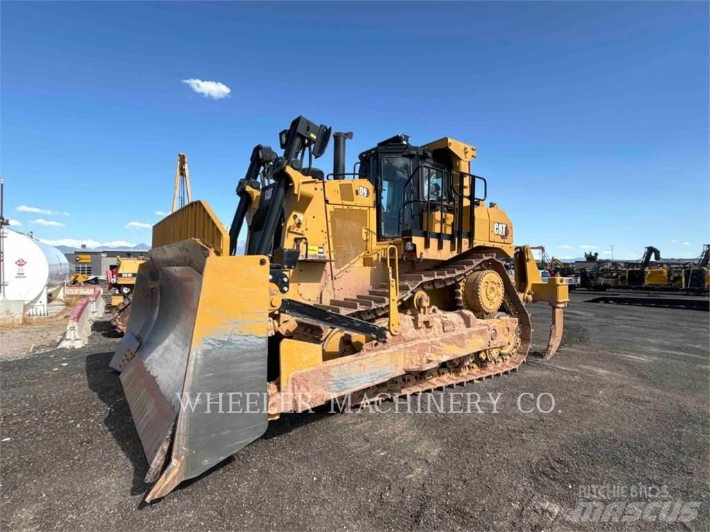 CAT D9 Μπουλντόζες με ερπύστριες