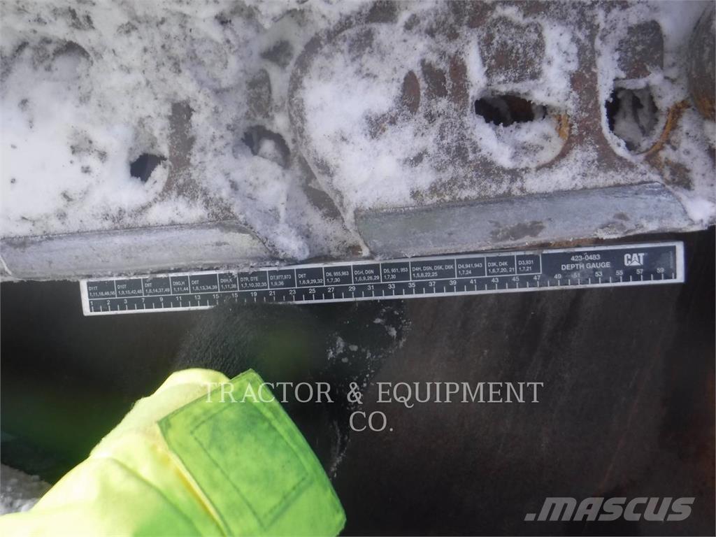 CAT D9 Μπουλντόζες με ερπύστριες