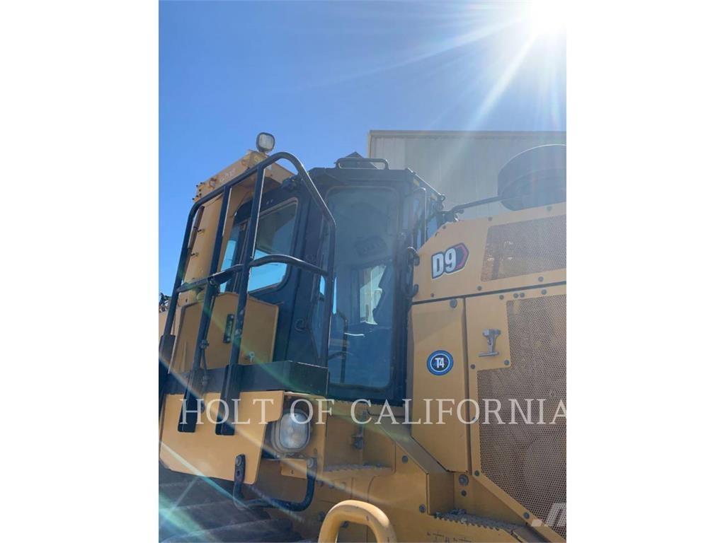 CAT D9 Μπουλντόζες με ερπύστριες