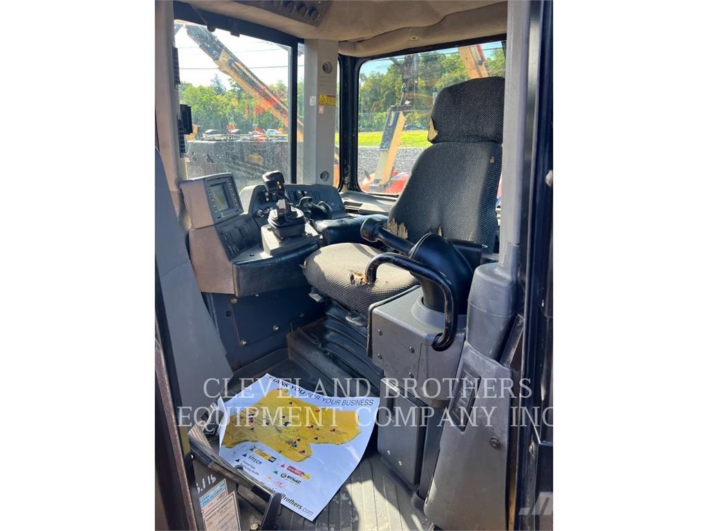 CAT D9T Μπουλντόζες με ερπύστριες