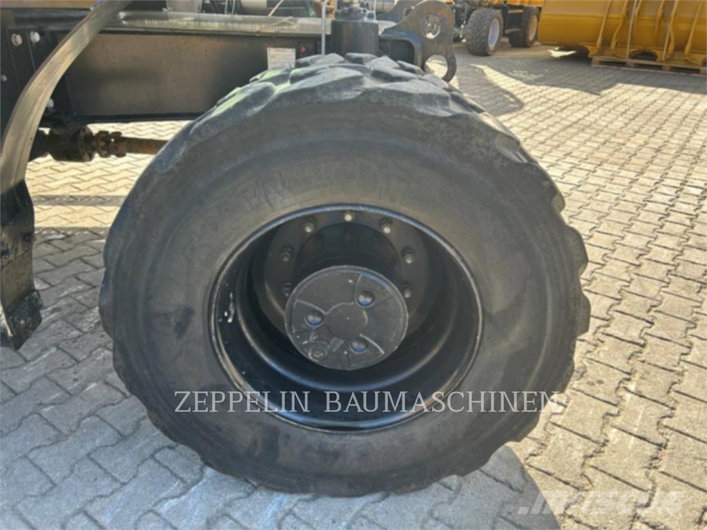 CAT M318-07A Εκσκαφείς με τροχούς - λάστιχα