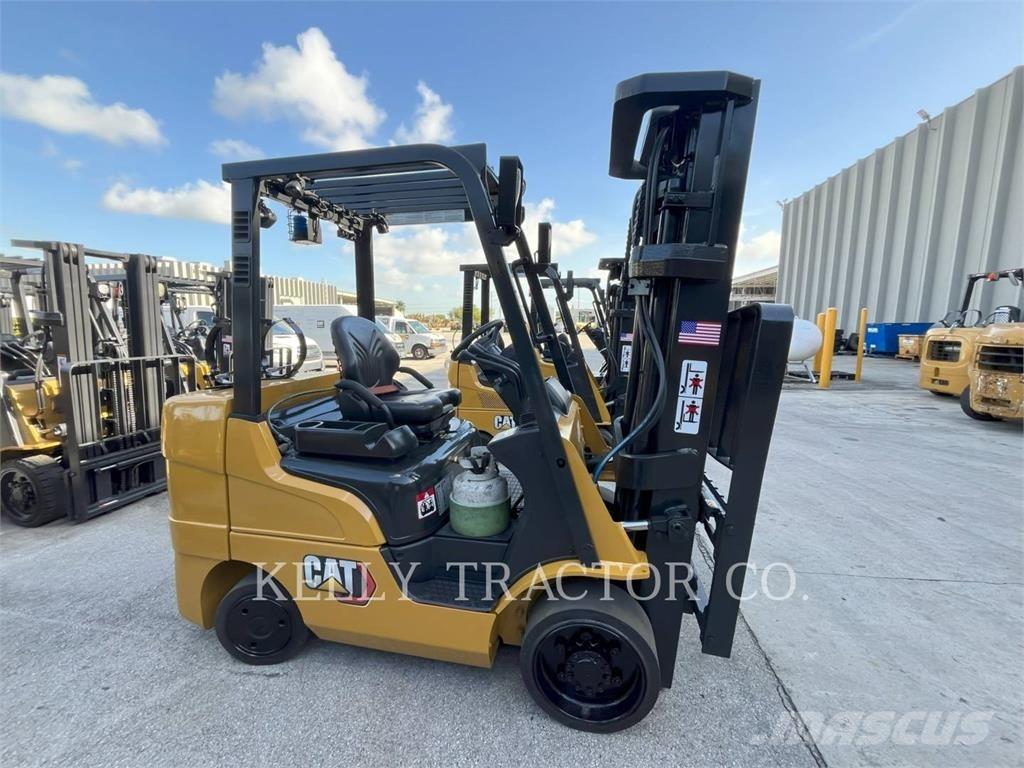 CAT MCF2C60004 Περονοφόρα ανυψωτικά κλαρκ με φυσικό αέριο LPG