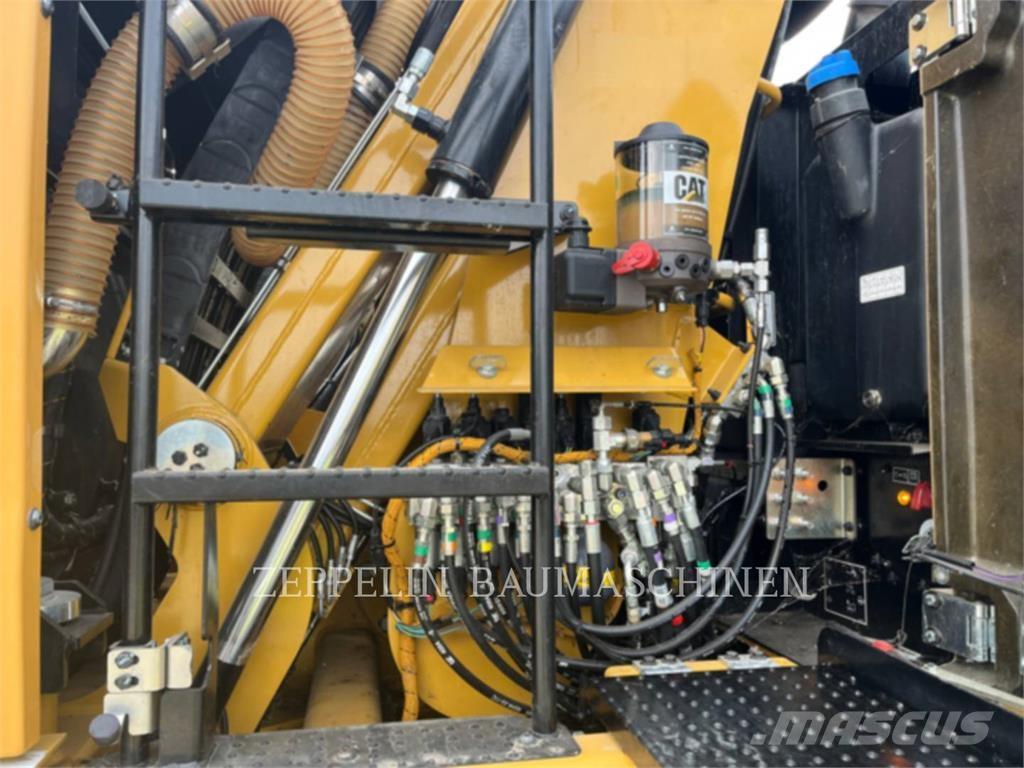 CAT MH3024-06C Εκσκαφείς κατεδαφίσεων