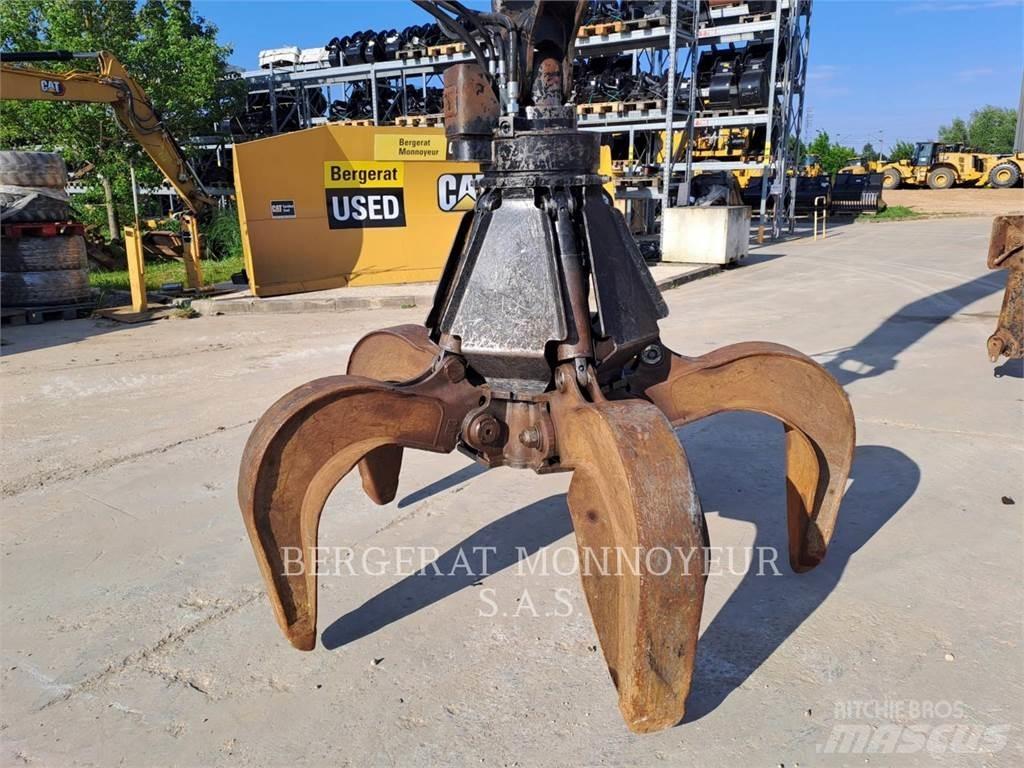 CAT MH3026 Εκσκαφείς με τροχούς - λάστιχα
