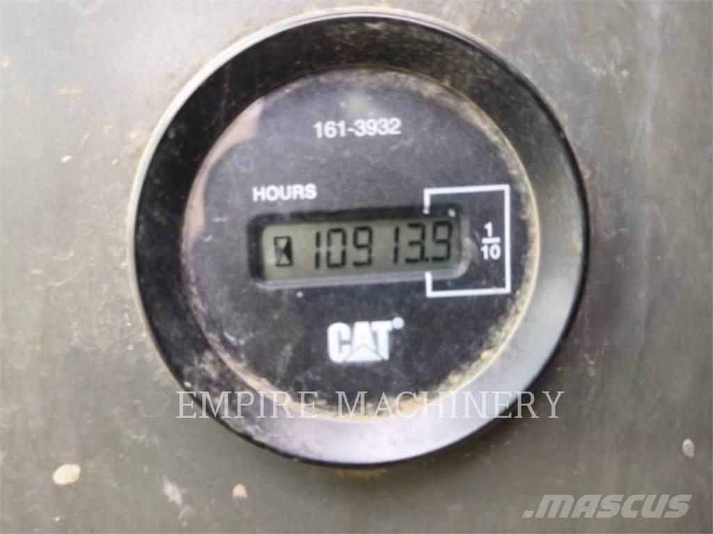CAT MH3059 Εκσκαφείς με ερπύστριες