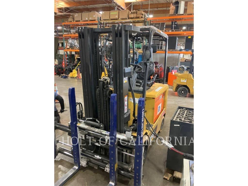 CAT MITSUBISHI EC30N2 Ηλεκτρικά περονοφόρα ανυψωτικά κλαρκ