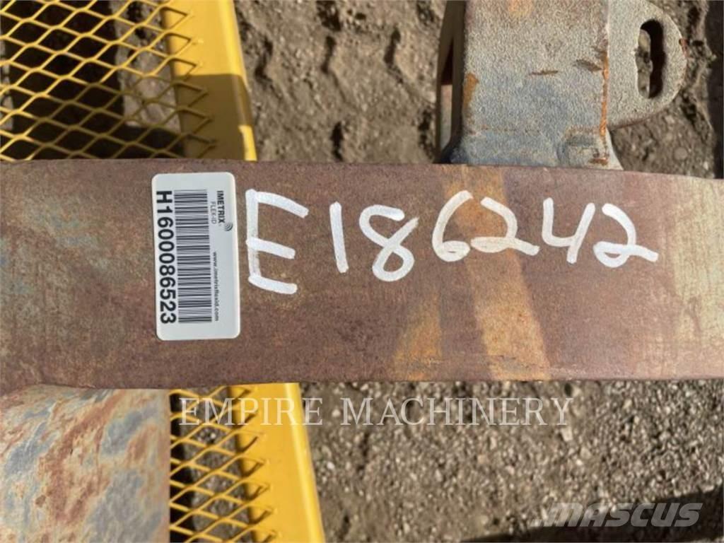 CAT MWL TNS72 Δικράνες