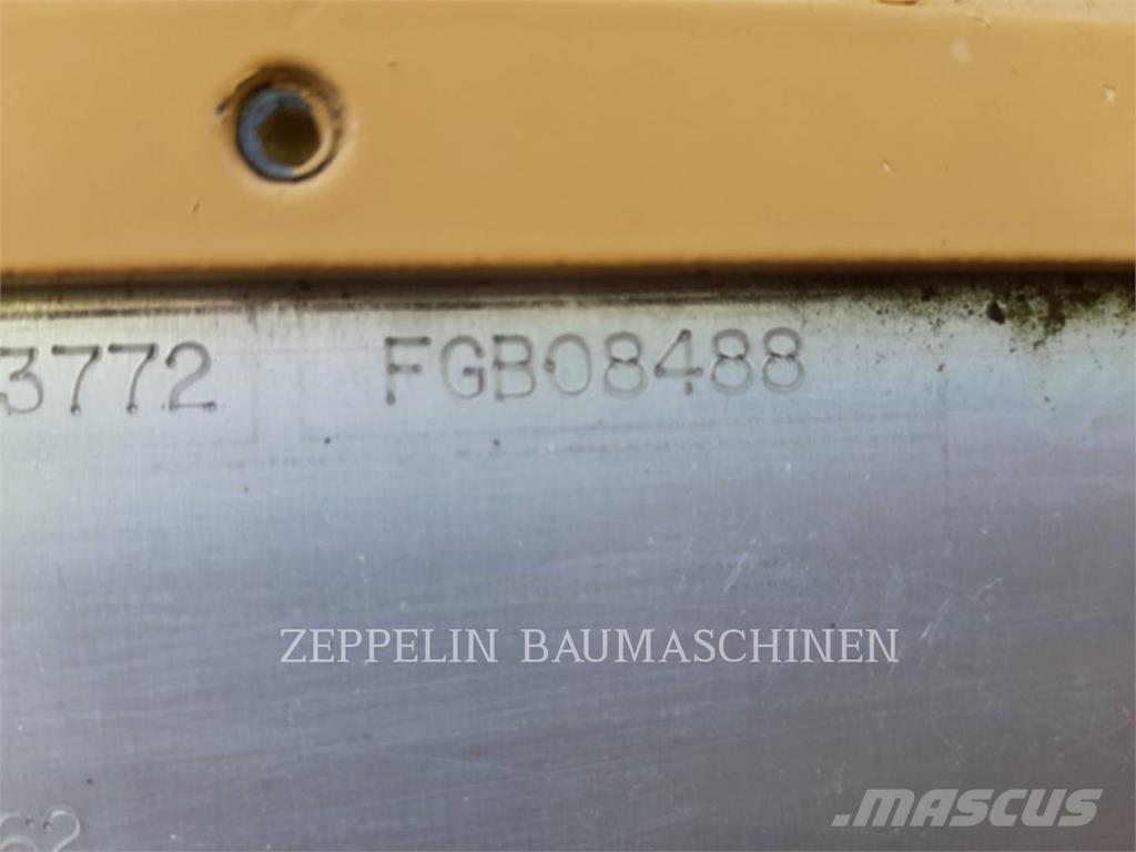 CAT SCHAUFEL CAT 966MXE Κουβάδες