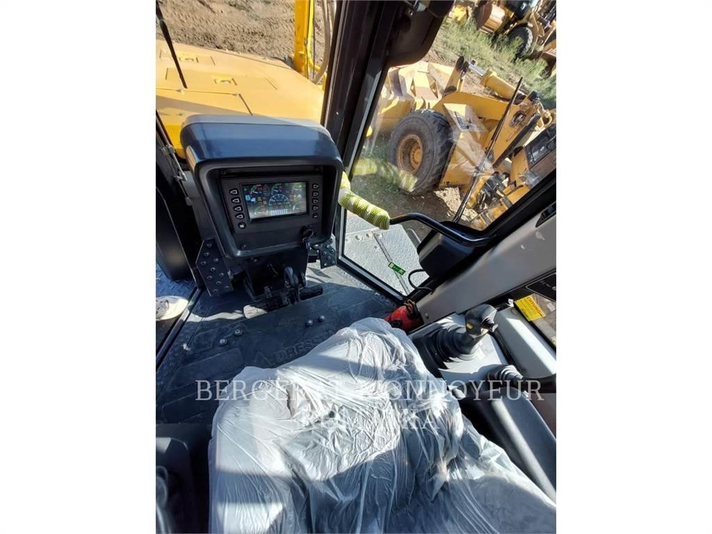 CAT TD-15M Μπουλντόζες με ερπύστριες
