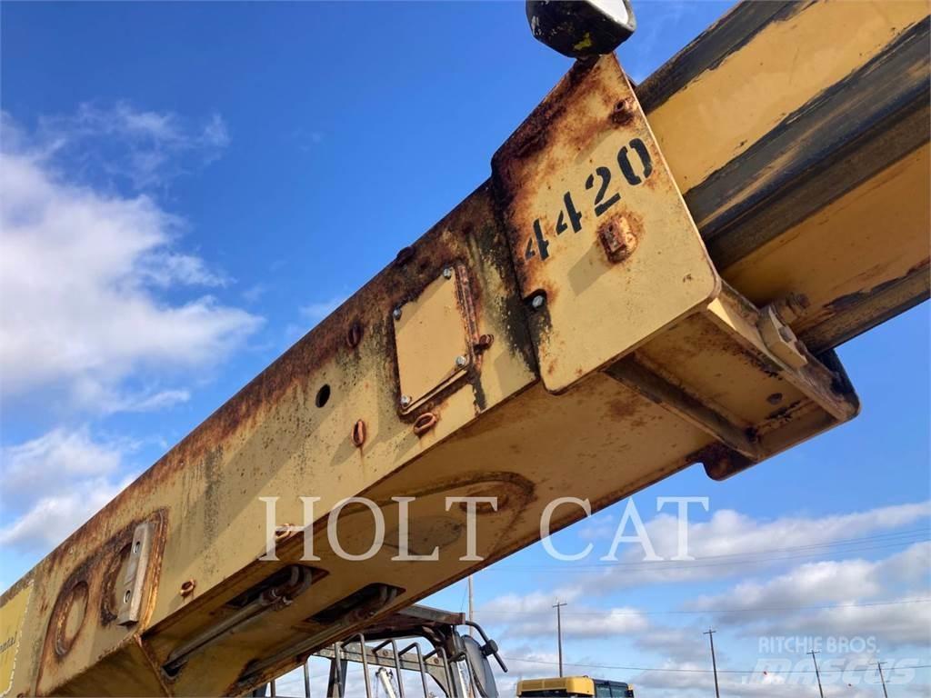 CAT TH63 Τηλεσκοπικοί ανυψωτές