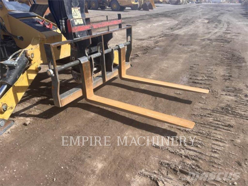 CAT TL1055D Τηλεσκοπικοί ανυψωτές