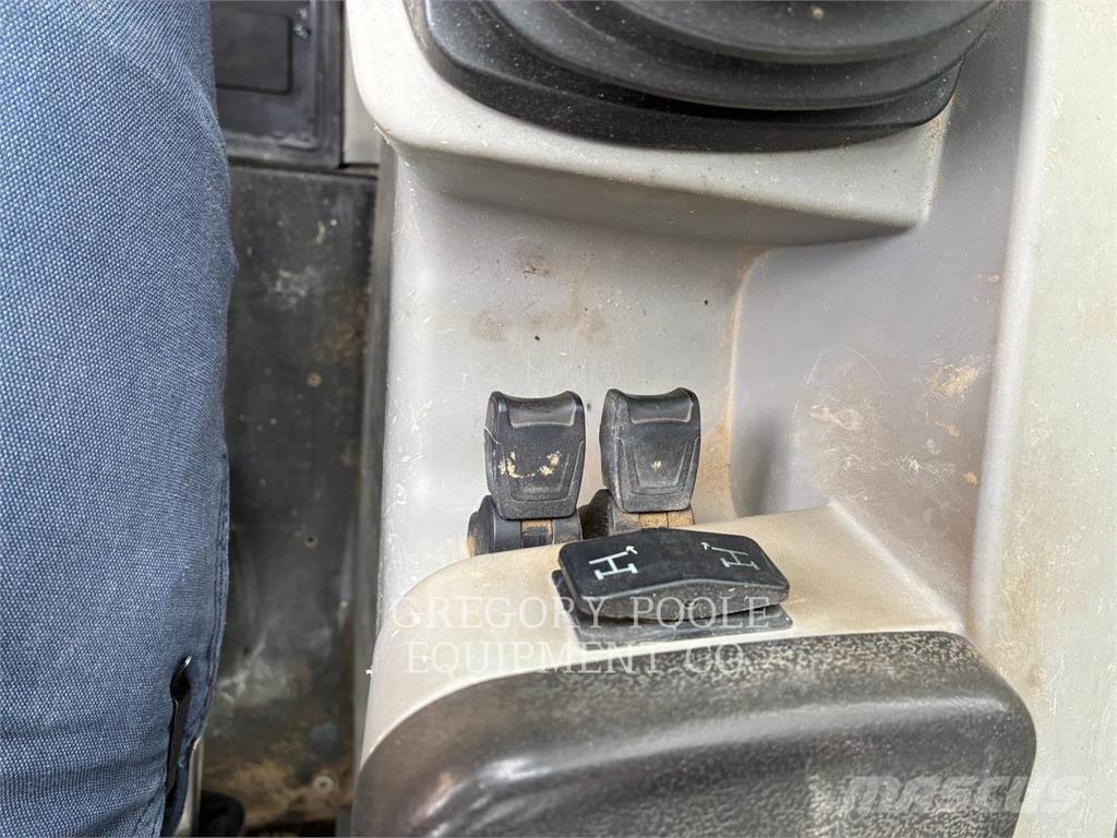 CAT TL1055D Τηλεσκοπικοί ανυψωτές