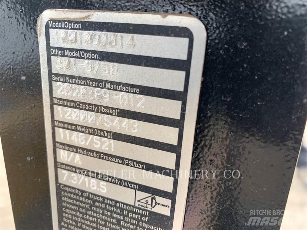CAT TL1055D CB Τηλεσκοπικοί ανυψωτές