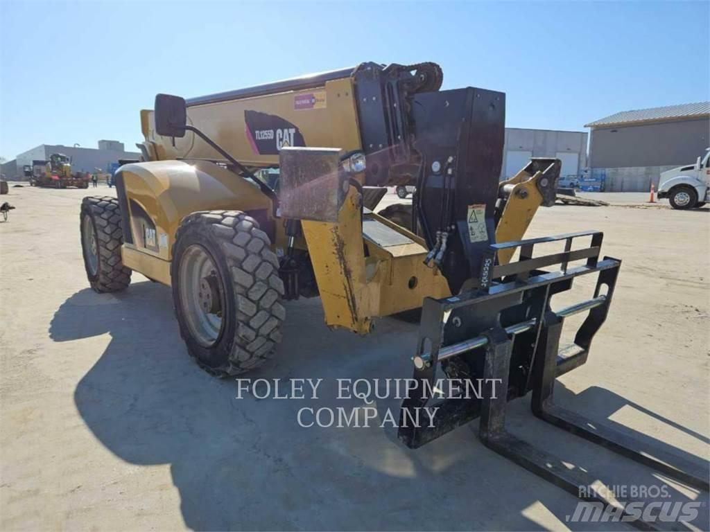 CAT TL1255DO Τηλεσκοπικοί ανυψωτές