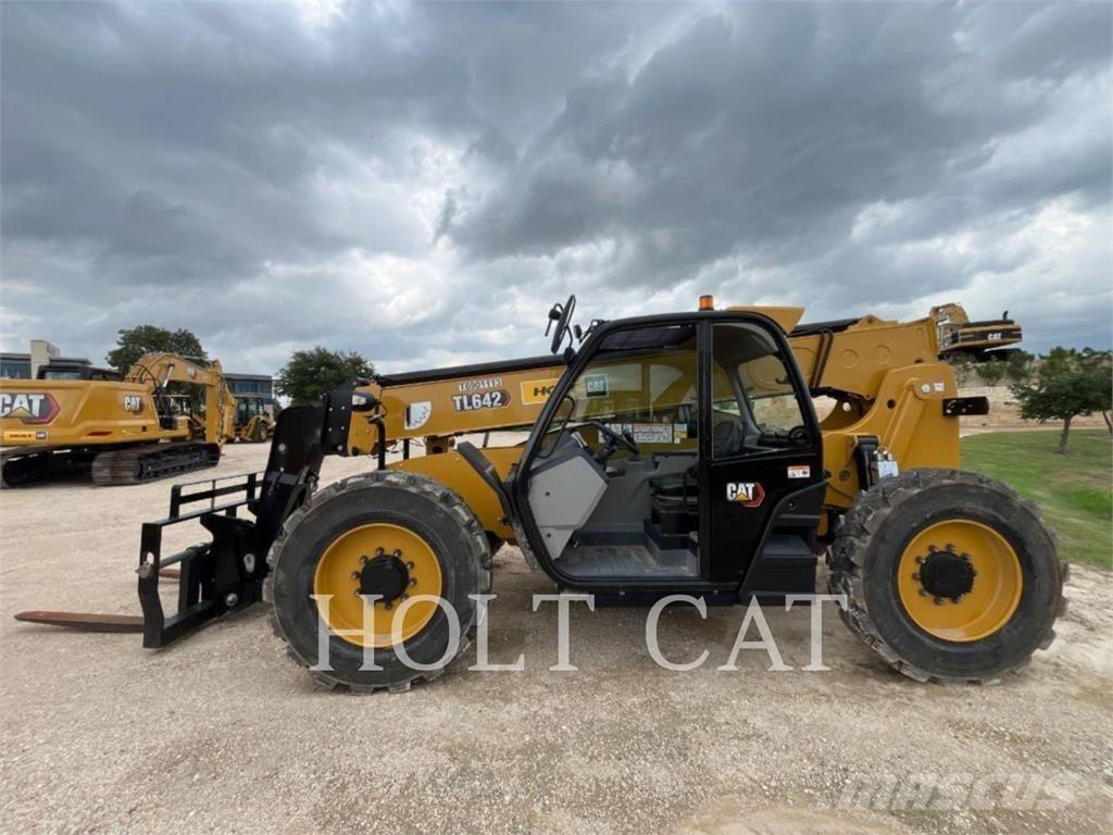 CAT TL642 Τηλεσκοπικοί ανυψωτές