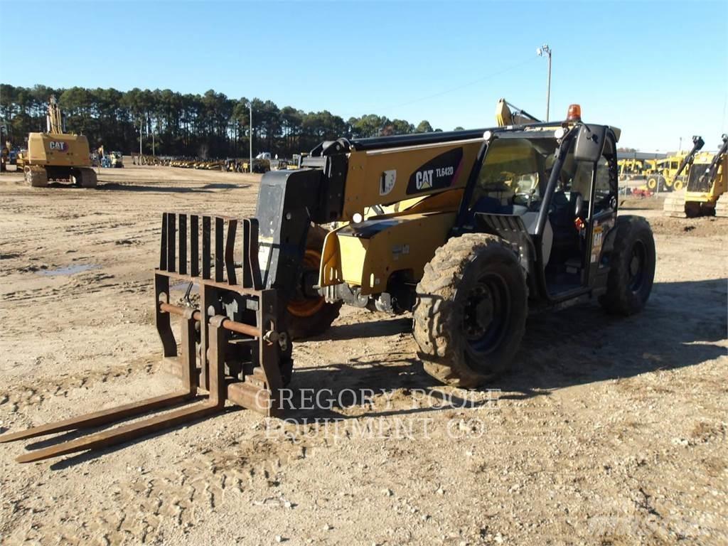 CAT TL642D Τηλεσκοπικοί ανυψωτές