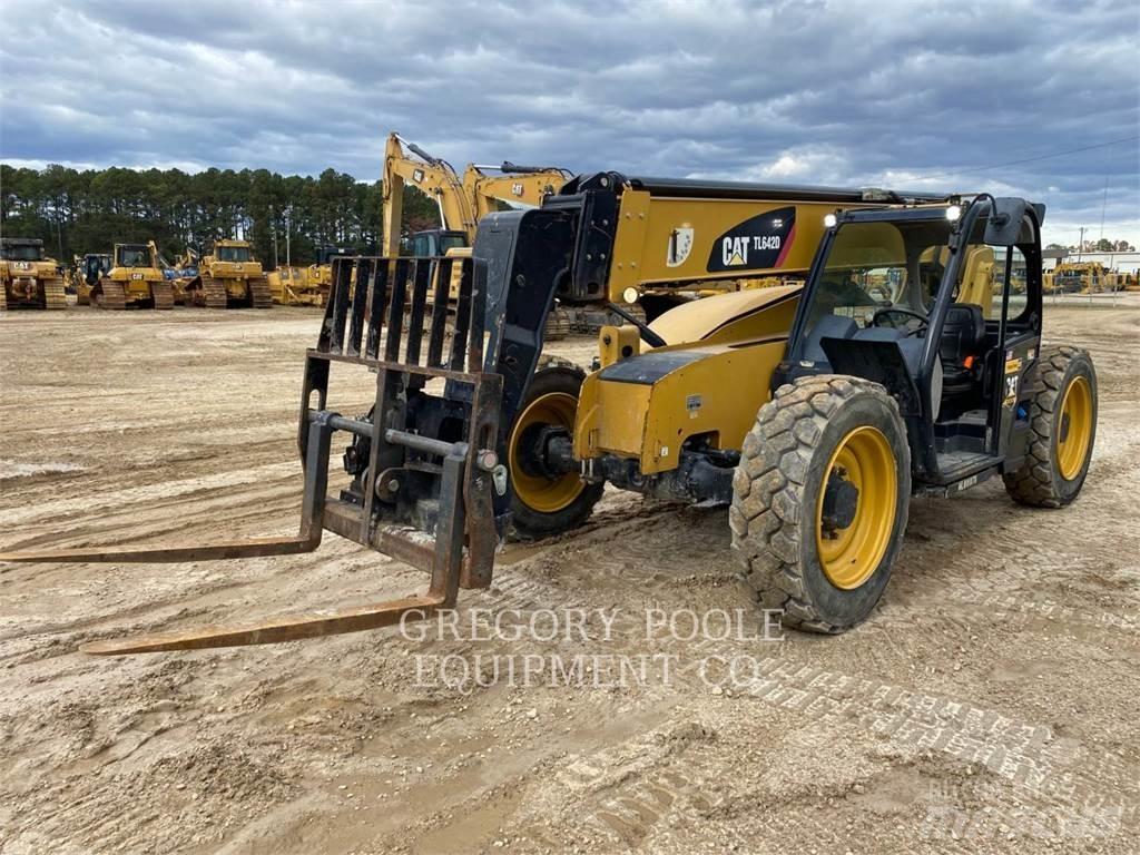 CAT TL642D Τηλεσκοπικοί ανυψωτές