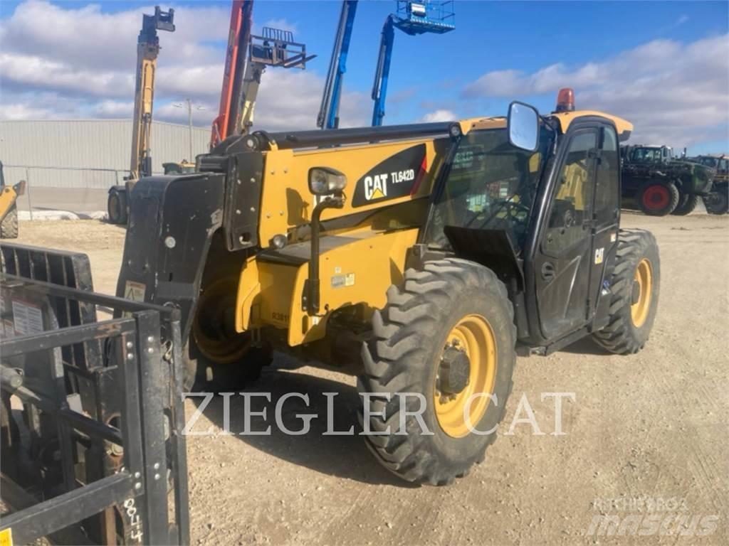 CAT TL642D Τηλεσκοπικοί ανυψωτές