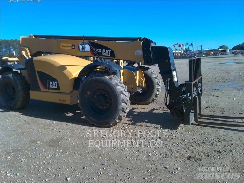 CAT TL642D Τηλεσκοπικοί ανυψωτές