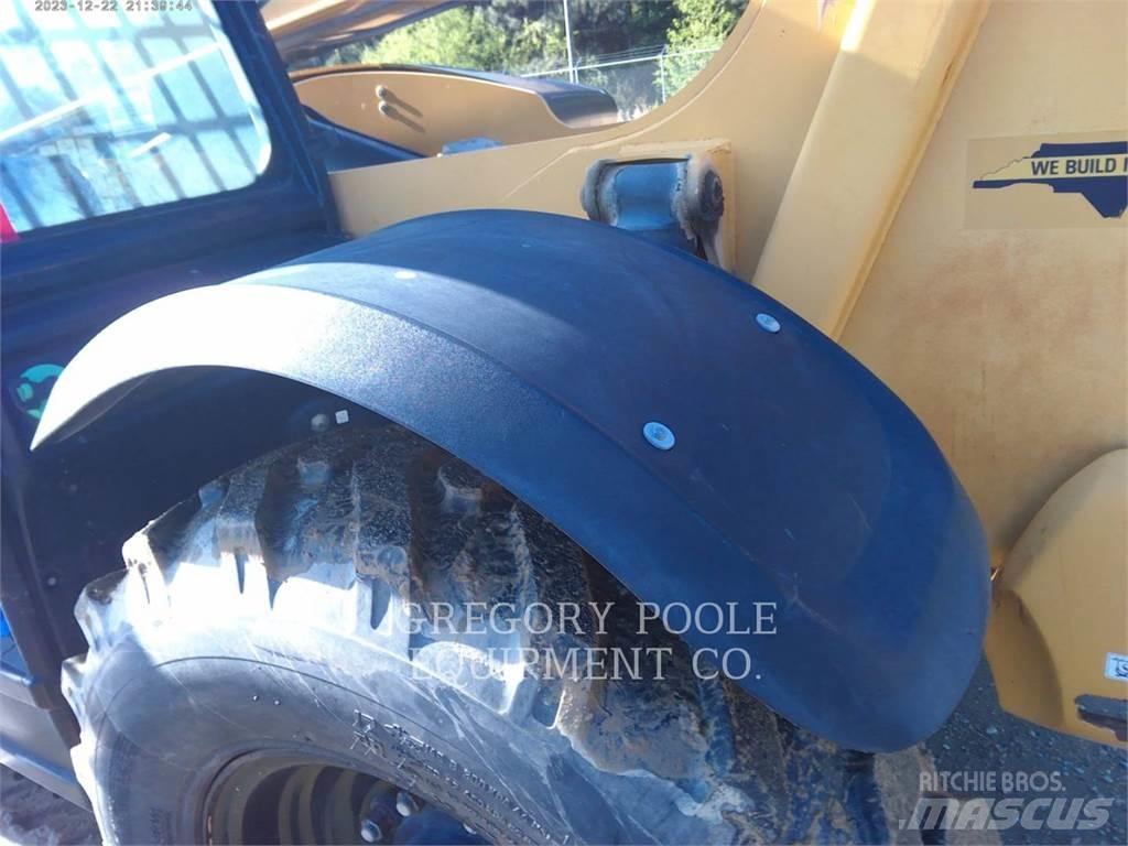 CAT TL642D Τηλεσκοπικοί ανυψωτές