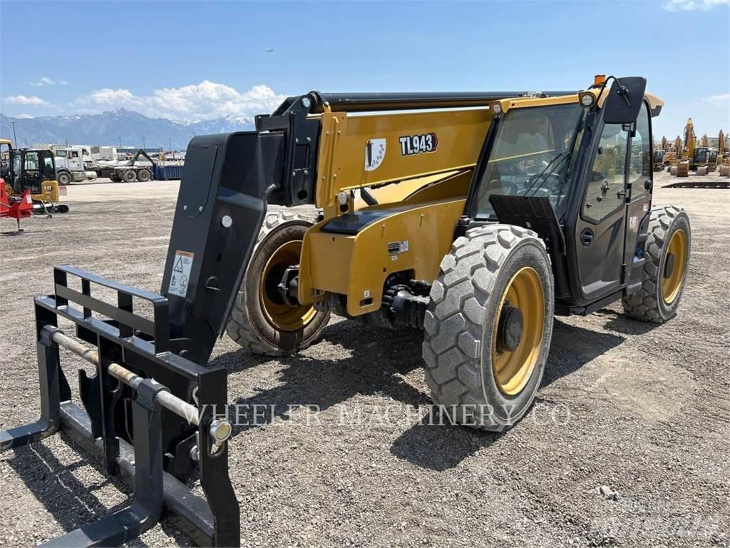 CAT TL943 CB Τηλεσκοπικοί ανυψωτές
