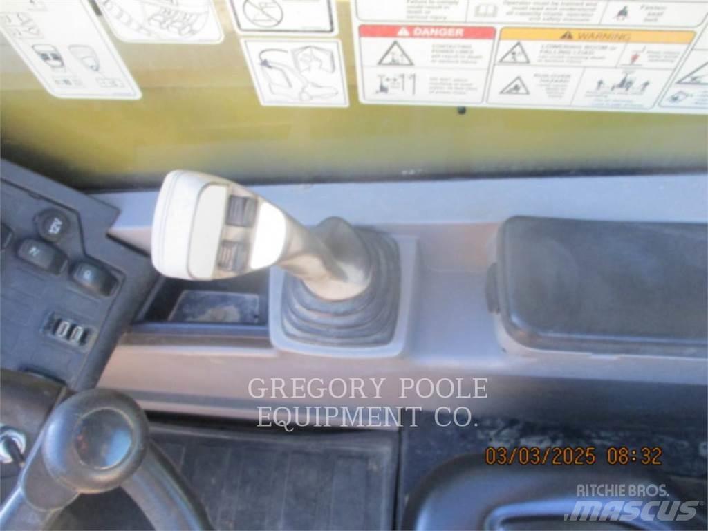 CAT TL943D Τηλεσκοπικοί ανυψωτές