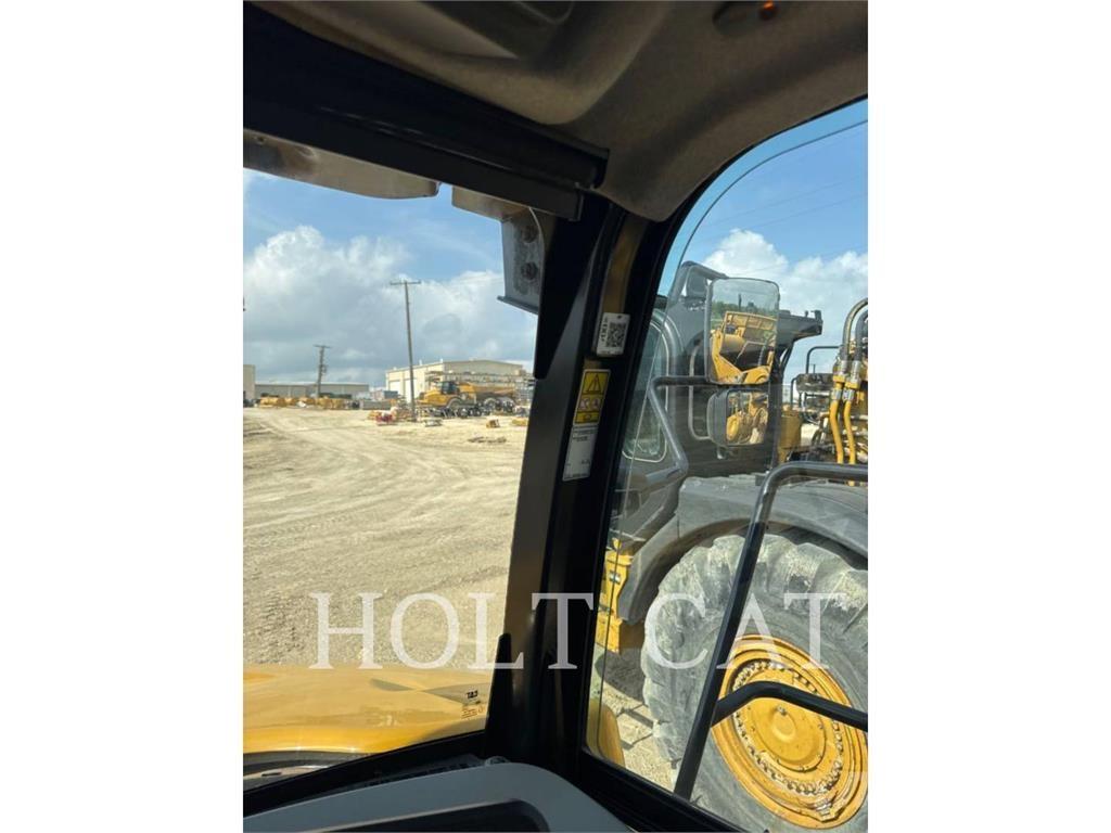 CAT W00 725 Βυτιοφόρα φορτηγά