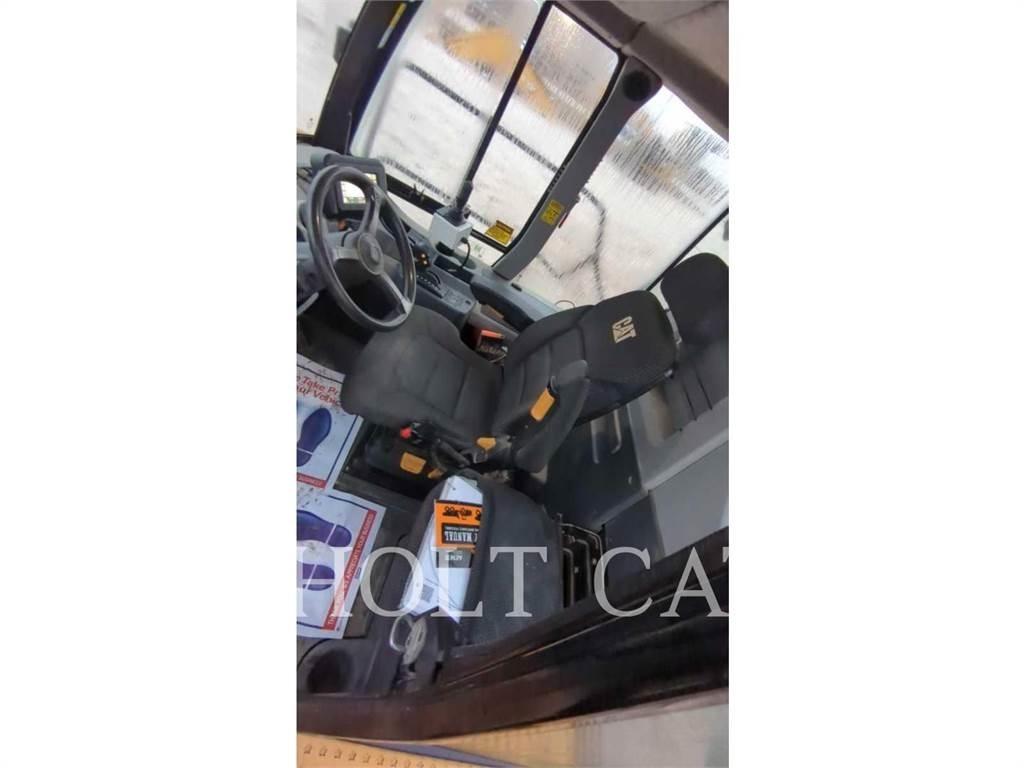 CAT W00 740 Βυτιοφόρα φορτηγά