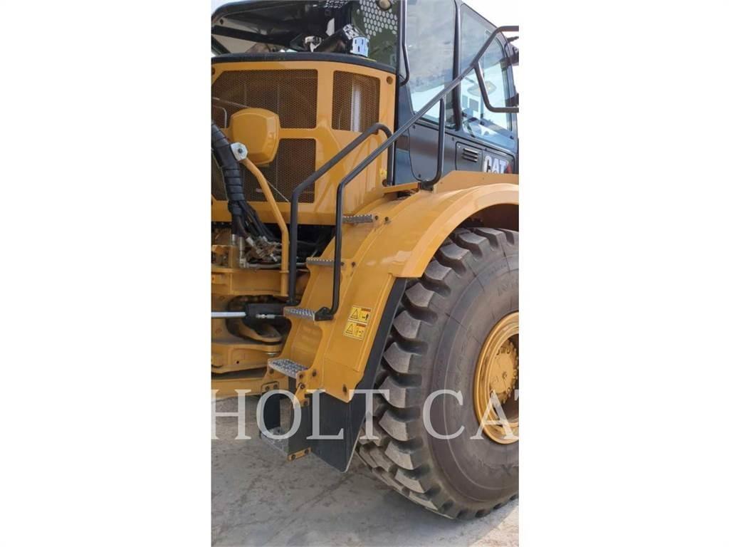 CAT W00 740GC Βυτιοφόρα φορτηγά