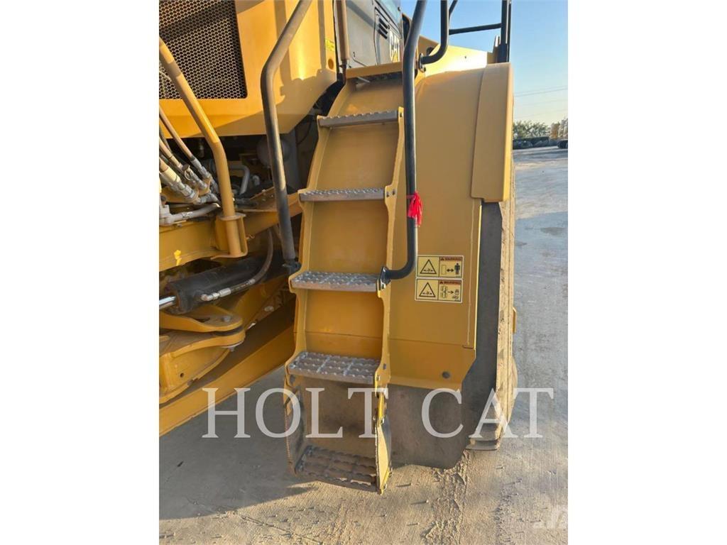 CAT W00 740GC Βυτιοφόρα φορτηγά