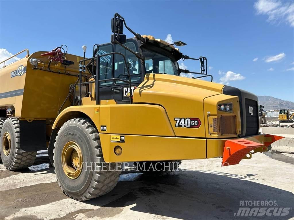 CAT WT 740 GC Βυτιοφόρα φορτηγά