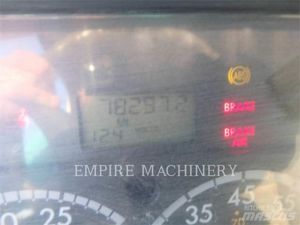 Freightliner 2K WT Βυτιοφόρα φορτηγά