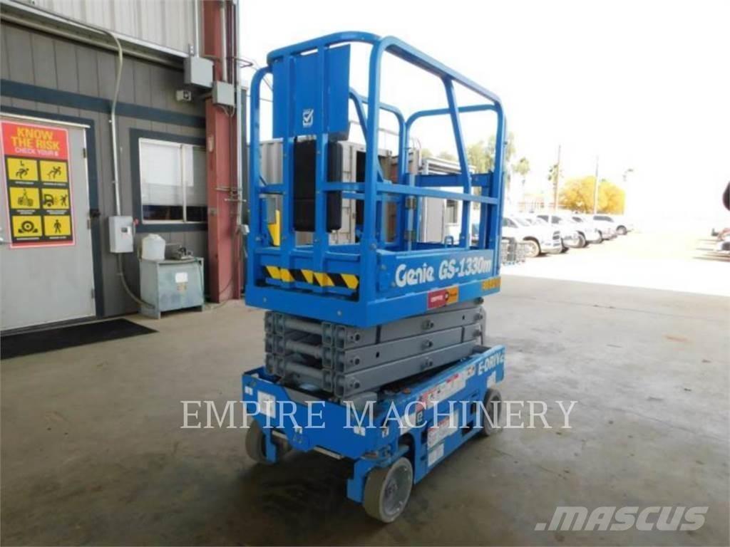 Genie GS1330 Ανυψωτήρες με αρθρωτό βραχίονα