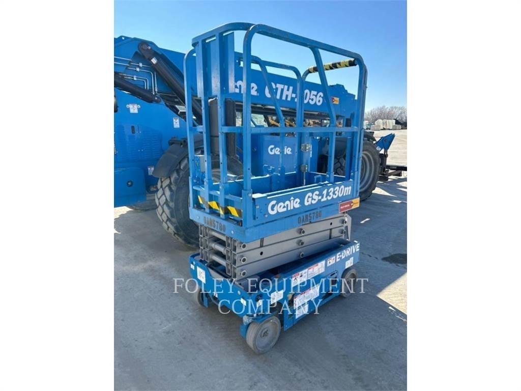 Genie GS1330 Ανυψωτήρες ψαλιδωτής άρθρωσης