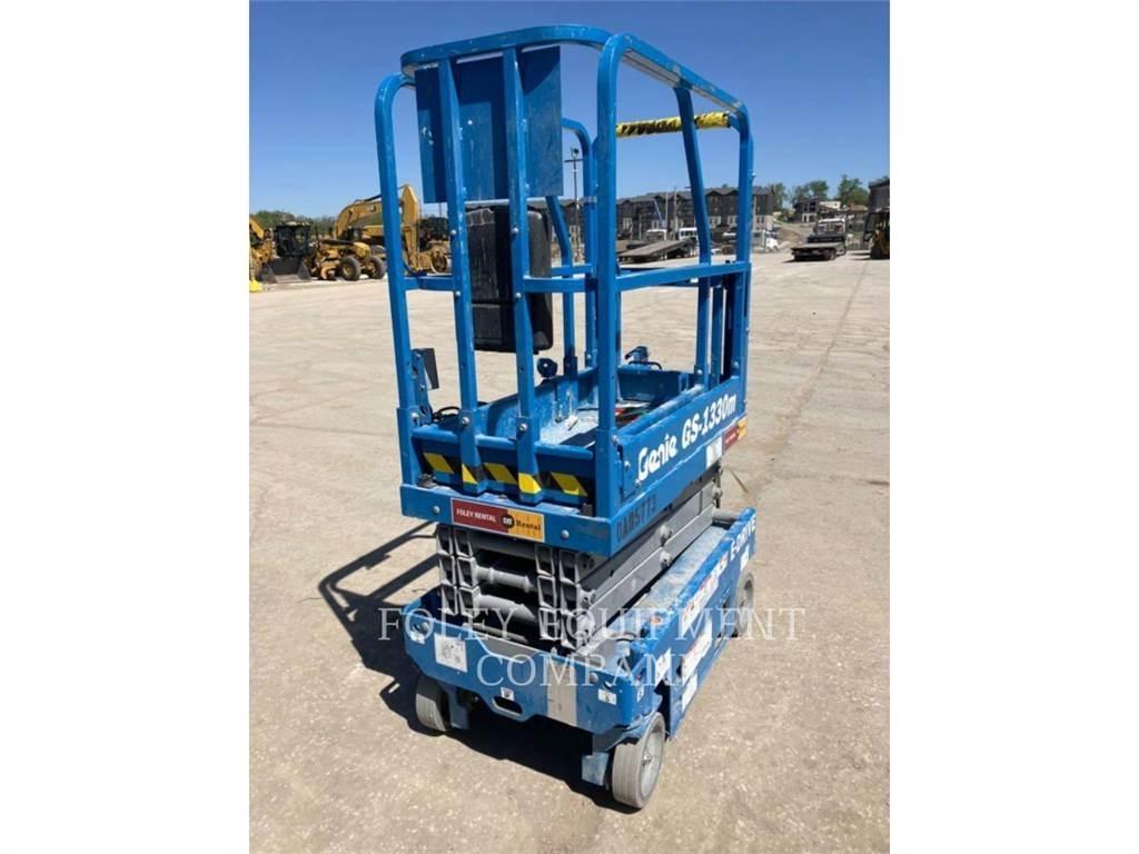 Genie GS1330 Ανυψωτήρες ψαλιδωτής άρθρωσης