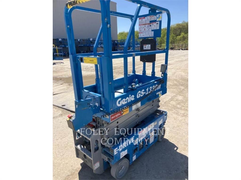 Genie GS1330 Ανυψωτήρες ψαλιδωτής άρθρωσης