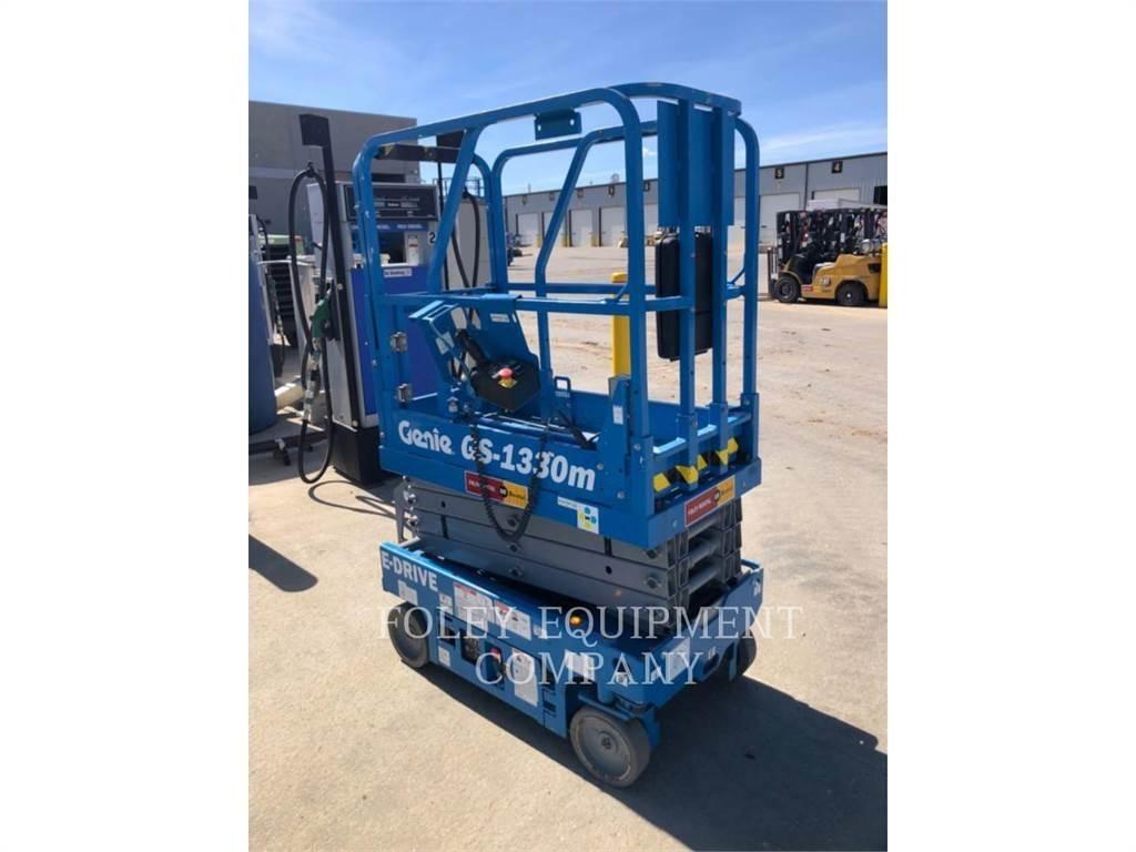 Genie GS1330 Ανυψωτήρες ψαλιδωτής άρθρωσης