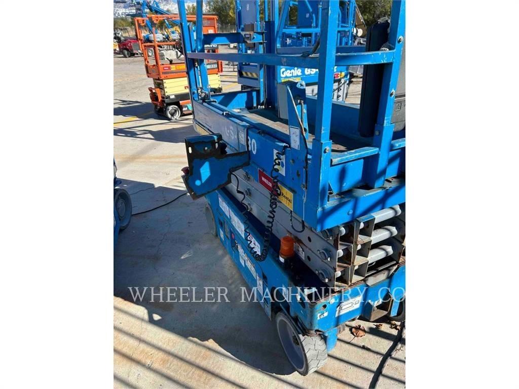 Genie GS1930 Ανυψωτήρες ψαλιδωτής άρθρωσης