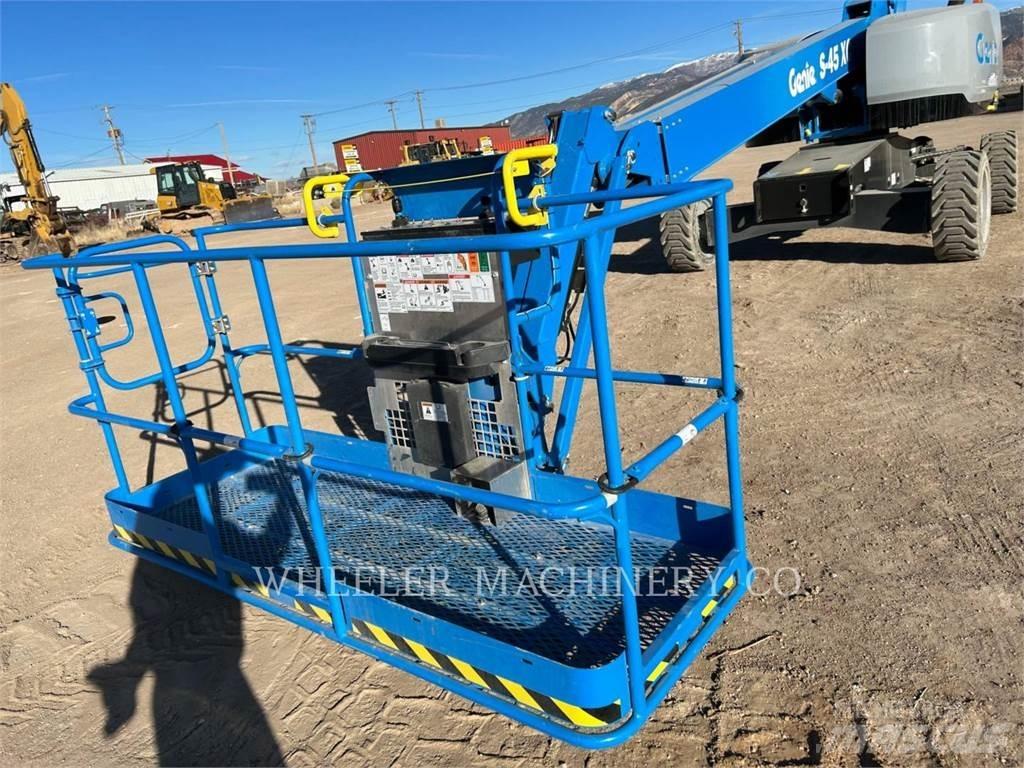 Genie S45XC Ανυψωτήρες με αρθρωτό βραχίονα