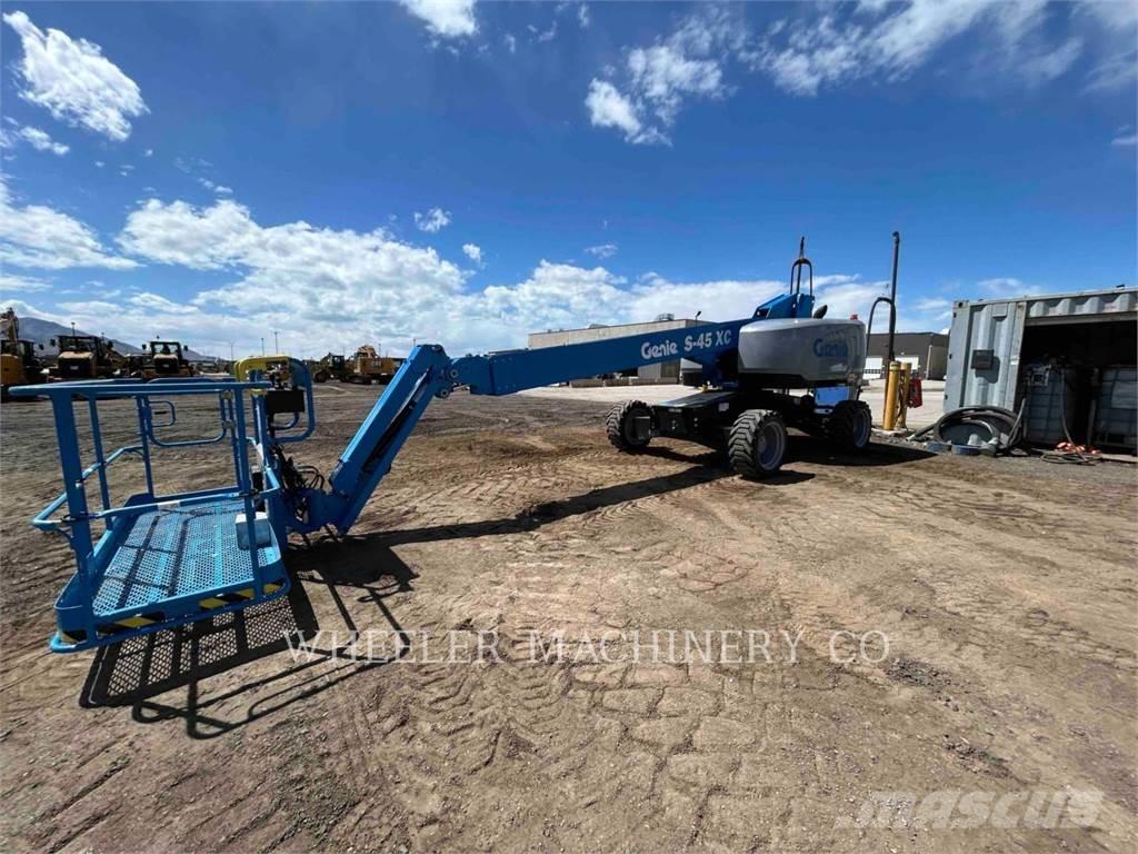 Genie S45XC Ανυψωτήρες με αρθρωτό βραχίονα