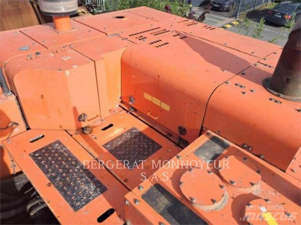 Hitachi ZX 670 45 Εκσκαφείς με ερπύστριες