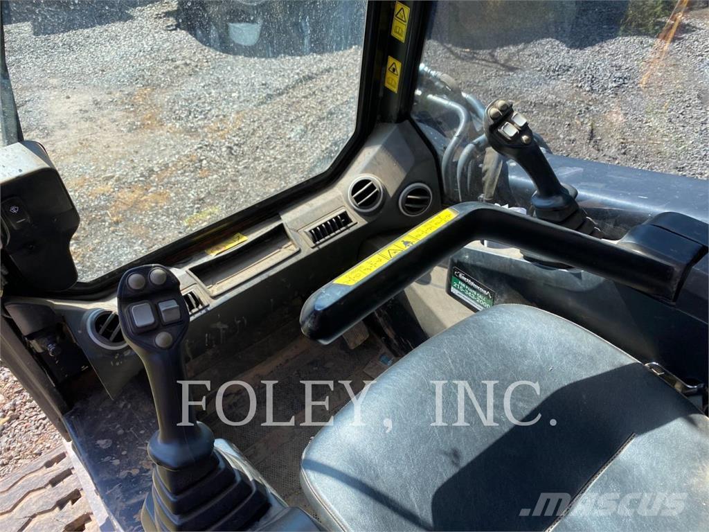 JCB 300TT4 Φορτωτές με ερπύστριες