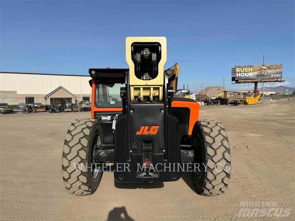 JLG 1055 Τηλεσκοπικοί ανυψωτές