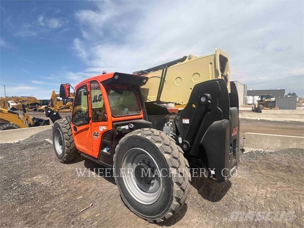 JLG 1055 Τηλεσκοπικοί ανυψωτές