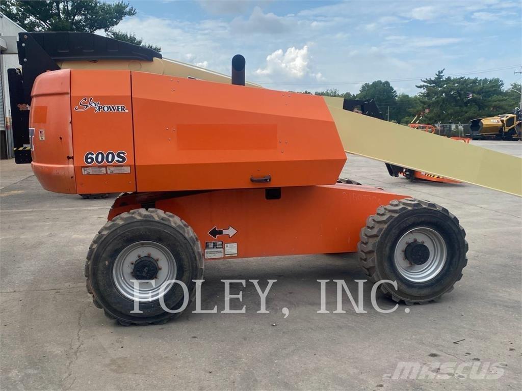 JLG 600S Ανυψωτήρες με αρθρωτό βραχίονα