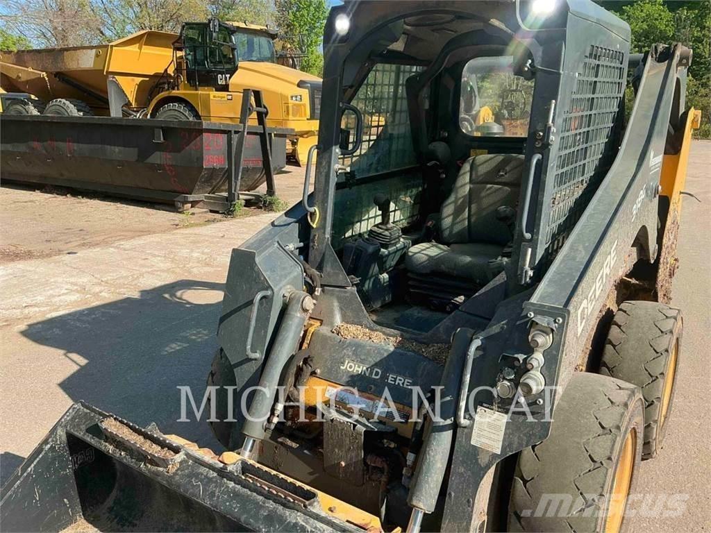 John Deere 318G Φορτωτάκια